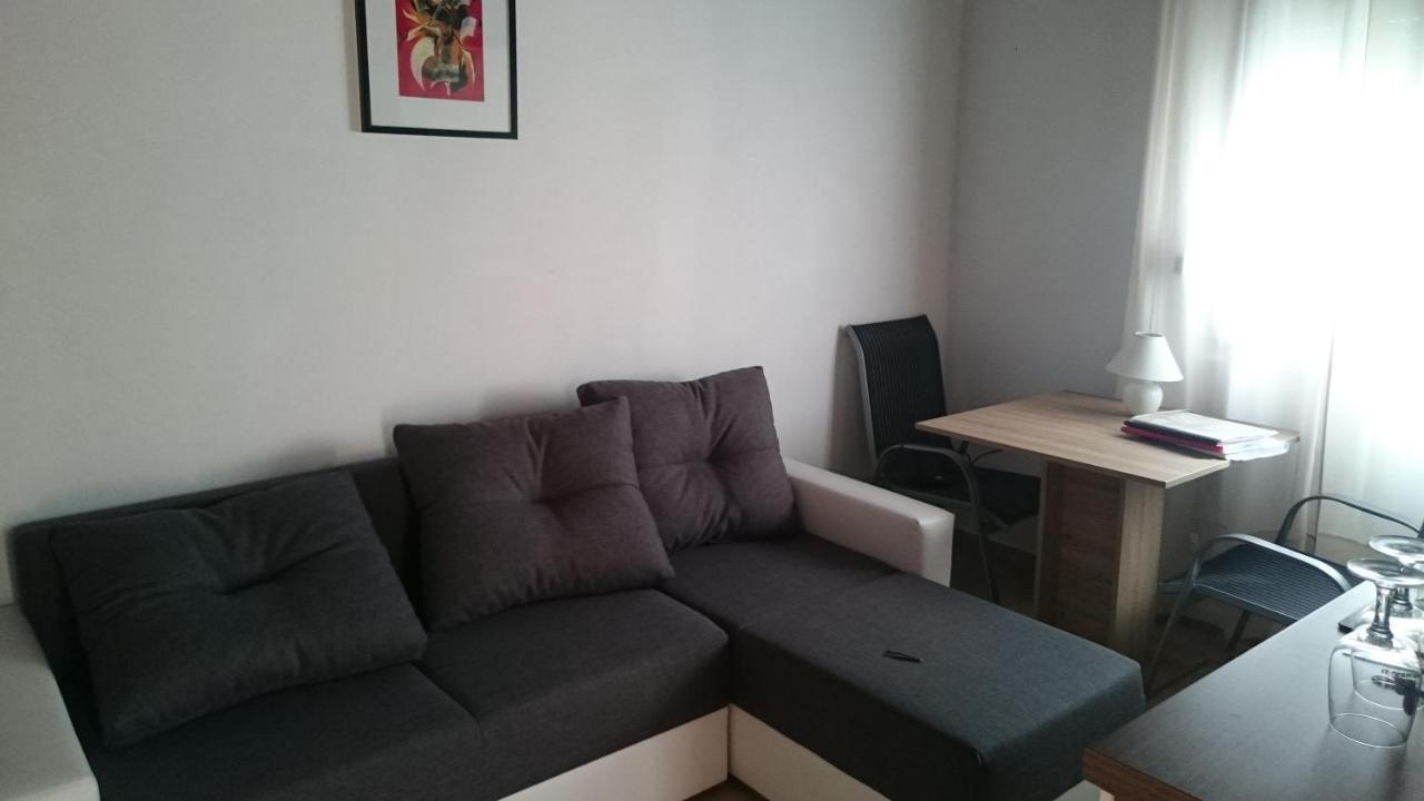 Apartman Mara Vir Eksteriør bilde